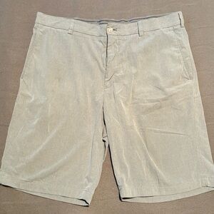 Walter Hagen Light Gray Flat Front Men's Shorts